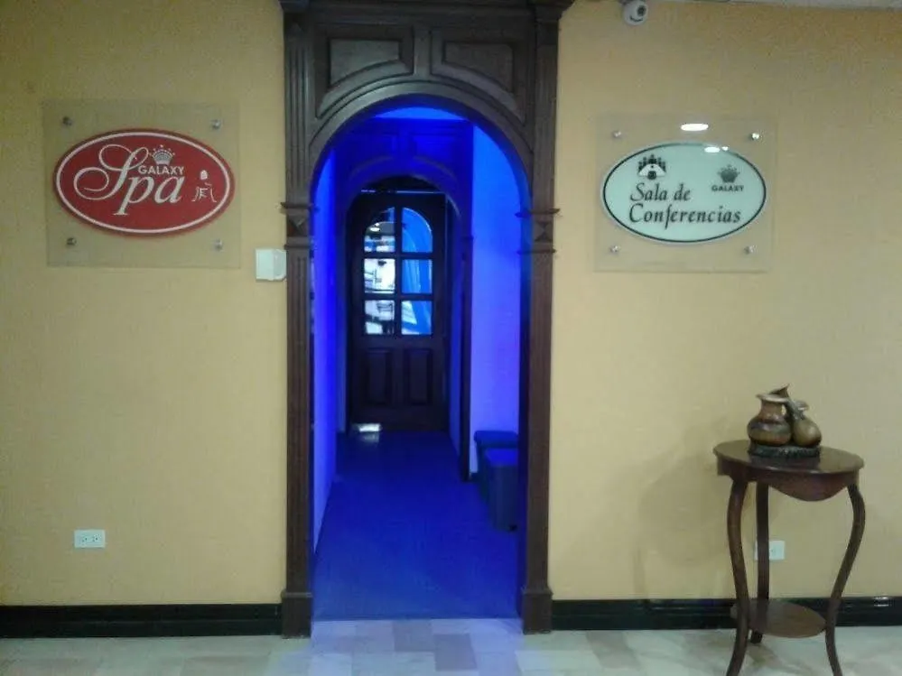 Galaxy Apart Suites Quito 3*,