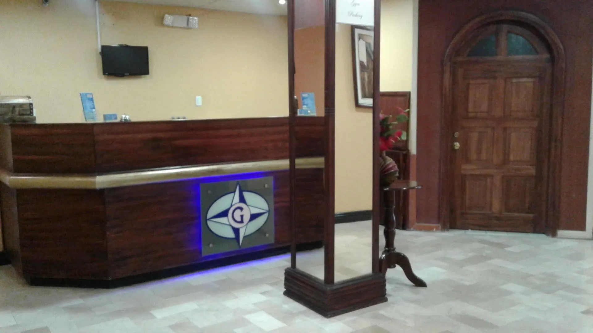 *** Hotel Galaxy Apart Suites Quito Ecuador