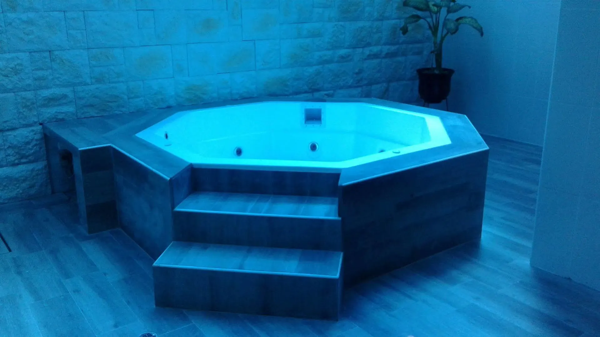 Galaxy Apart Suites Quito 3*,  Ekvádor